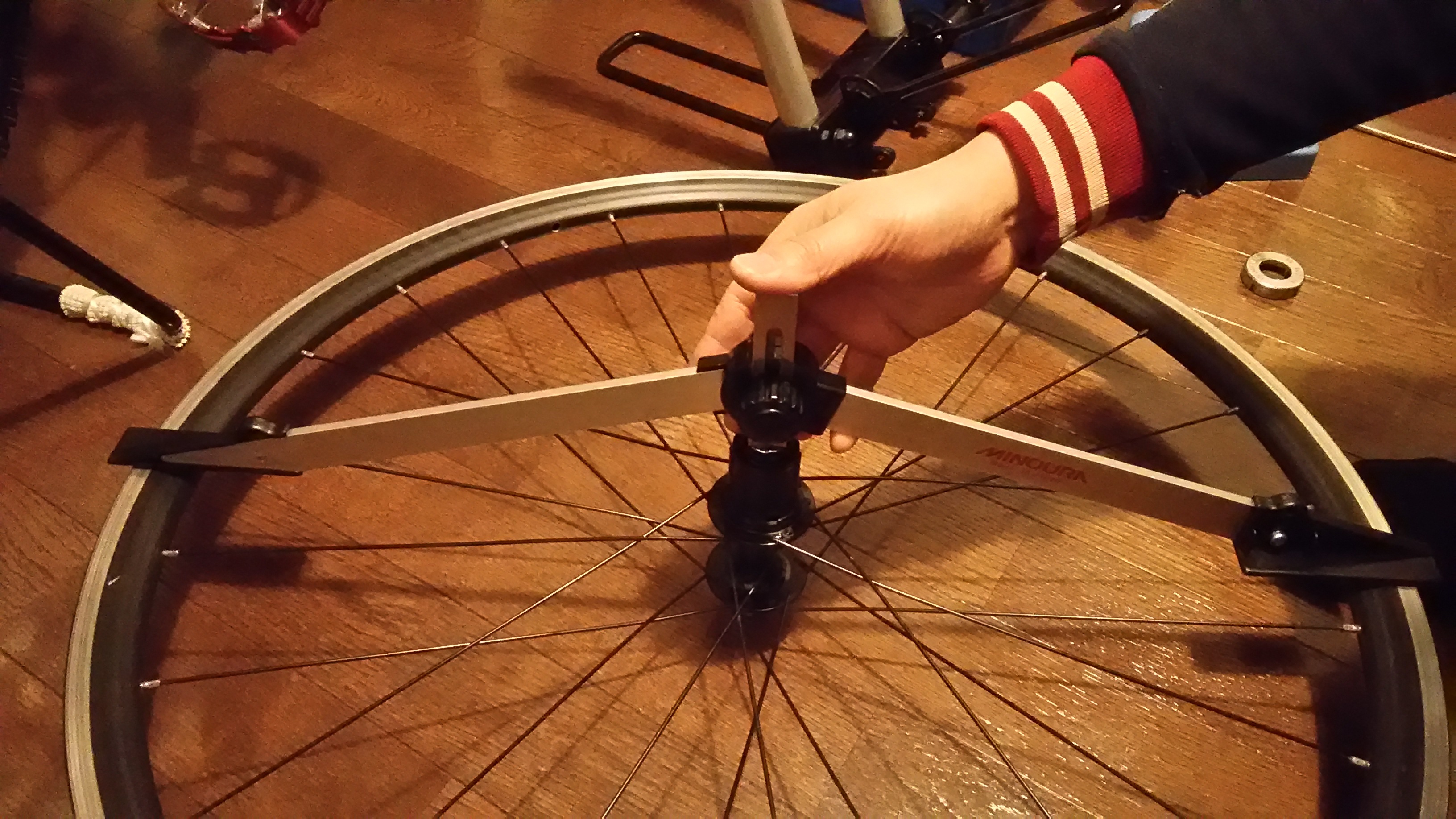 安い自転車に感謝を込めて・・（ホイール調整編1）: 神戸の